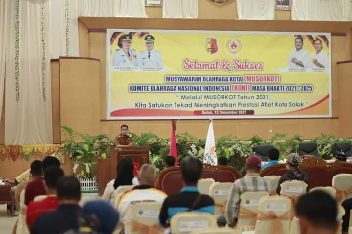 Wakil Wali Kota Solok Ramadhani Kirana Putra membuka Musorkot  KONI Kota Solok Tahun 2021